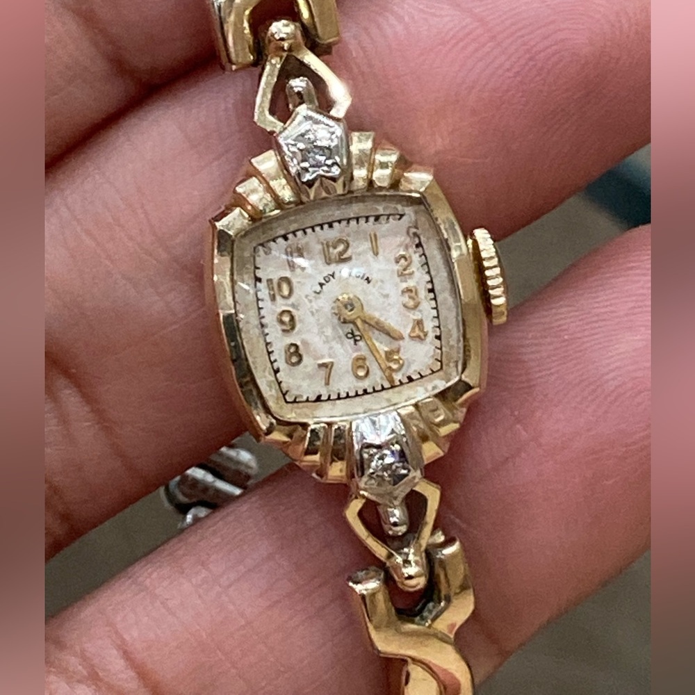 14k gold watch - Picture 2 of 10